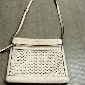 Cream Woven Crossbody Bag with Adjustable Strap
